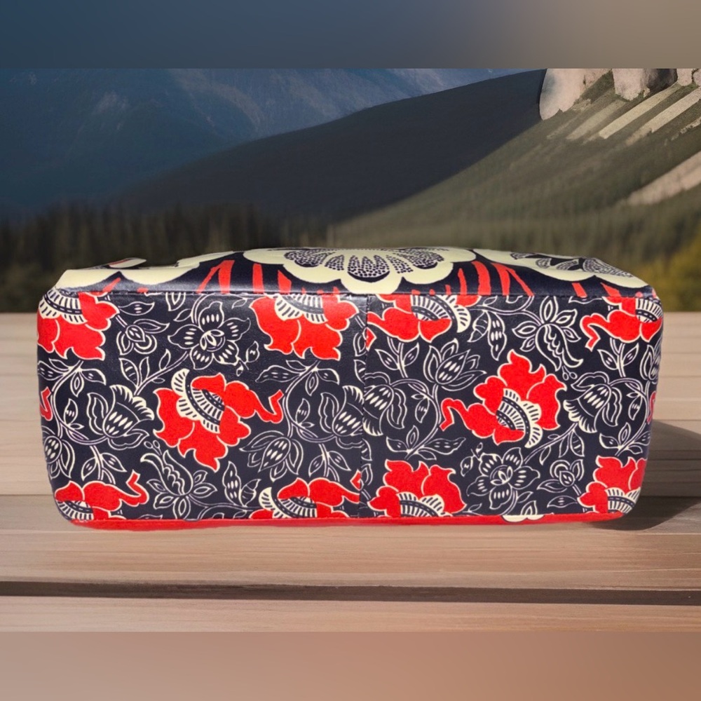 Valentino Graveni Limited Edition Floral Top-Handle Leather Bag with Dusty - Picture 13 of 15